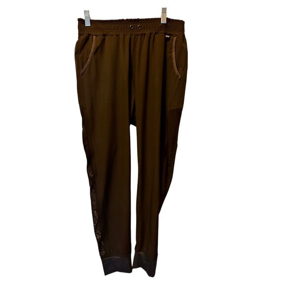 🍒 2/$20 🍒  Silky Light Weight Black Pants with Pockets and Cuffed Ankles sz M - Picture 1 of 7